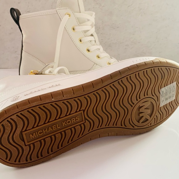 MICHAEL MICHAEL KORS
Shea Logo and Leather High Top Sneaker - Picture 4 of 4